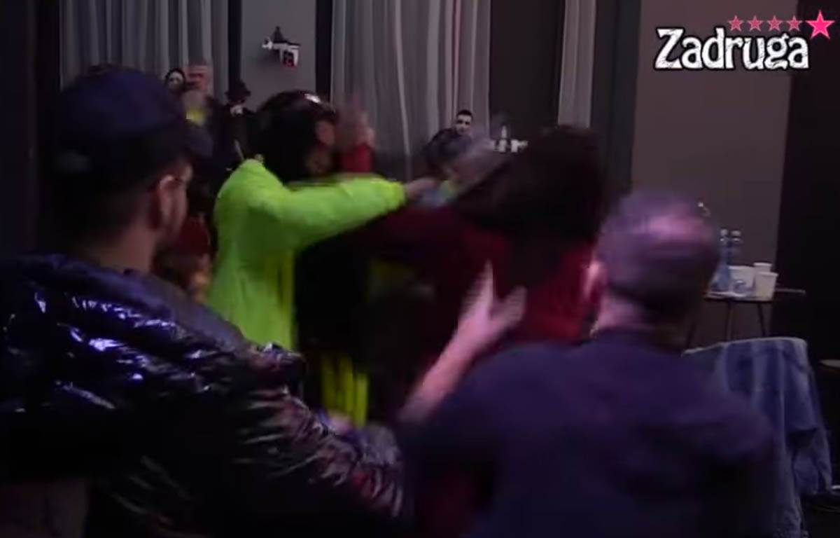 Makljaža u Zadruzi između Miljane i Tare