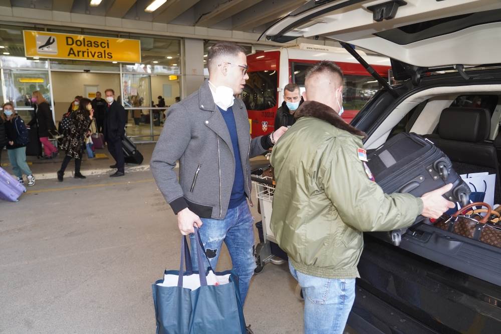 Ceca Porodica Aerodrom (2).jpg