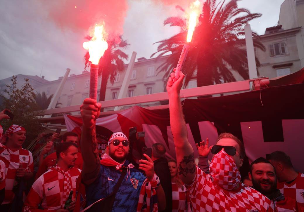 hrvatska navijači 4.jpg