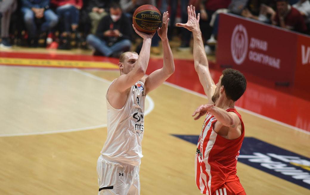 crvena zvezda partizan 9.jpg