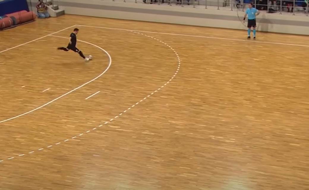 Golman reprezentacije Srbije dao gol preko celog terena