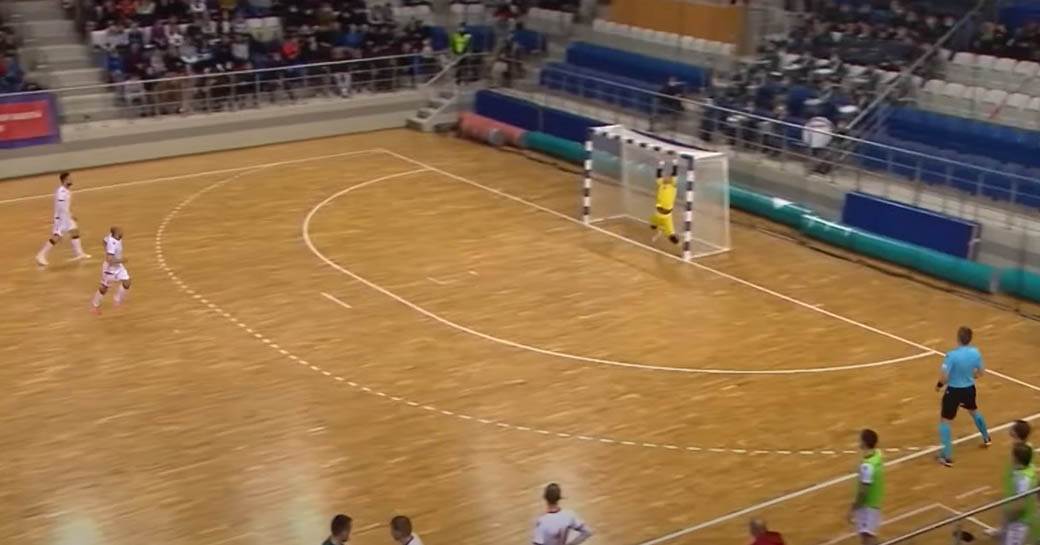 Golman reprezentacije Srbije dao gol preko celog terena