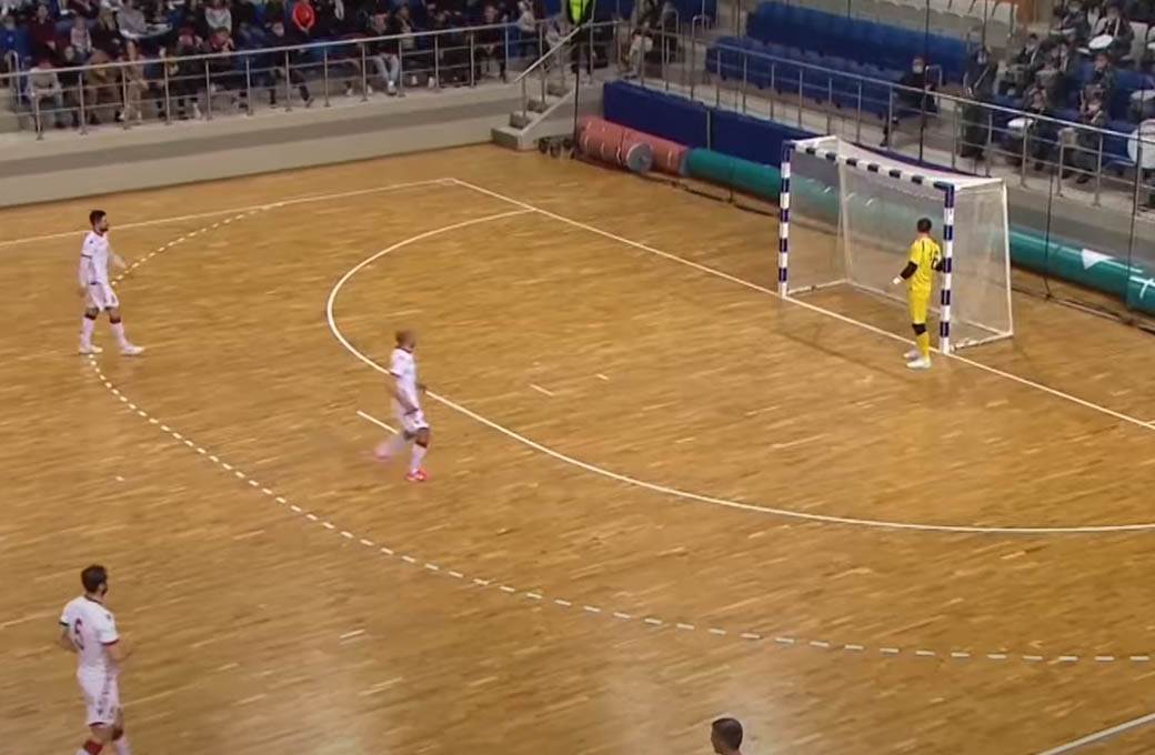 Golman reprezentacije Srbije dao gol preko celog terena