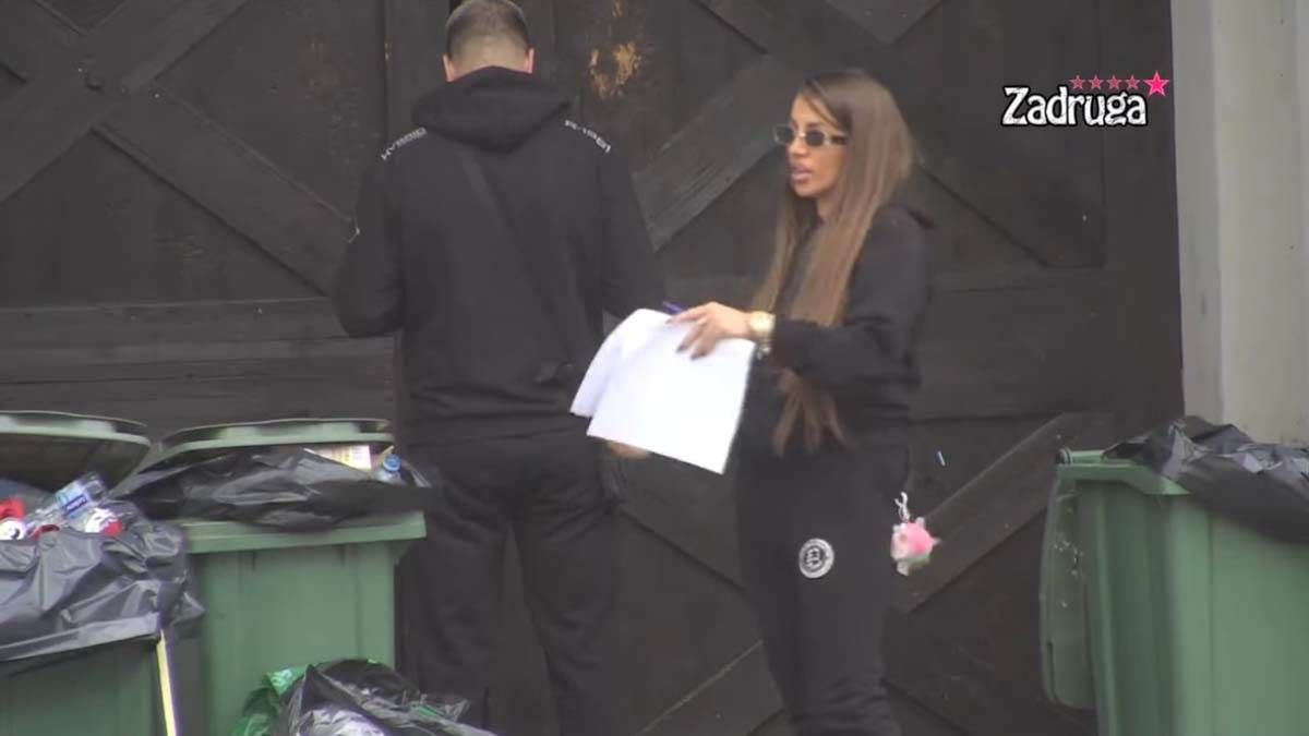 Dejan i Dalila potpisali papire za razvod braka (5).jpg