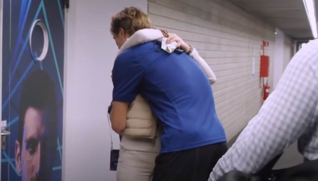 Jelena Đoković čestita Zverevu 1.jpg