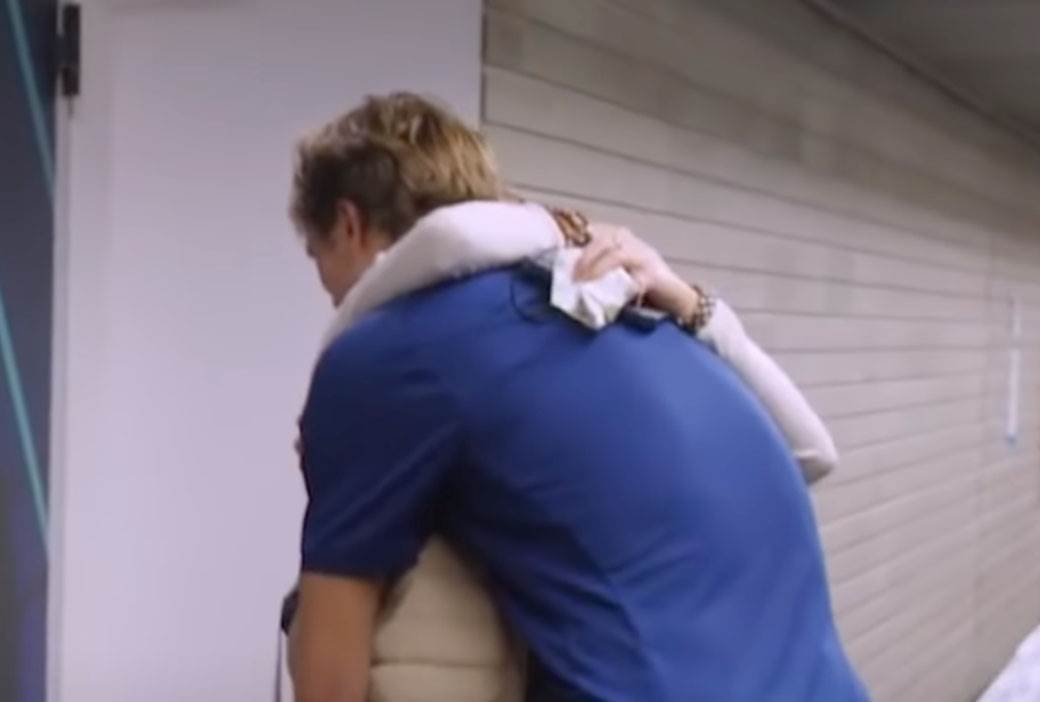 Jelena Đoković čestita Zverevu 5.jpg