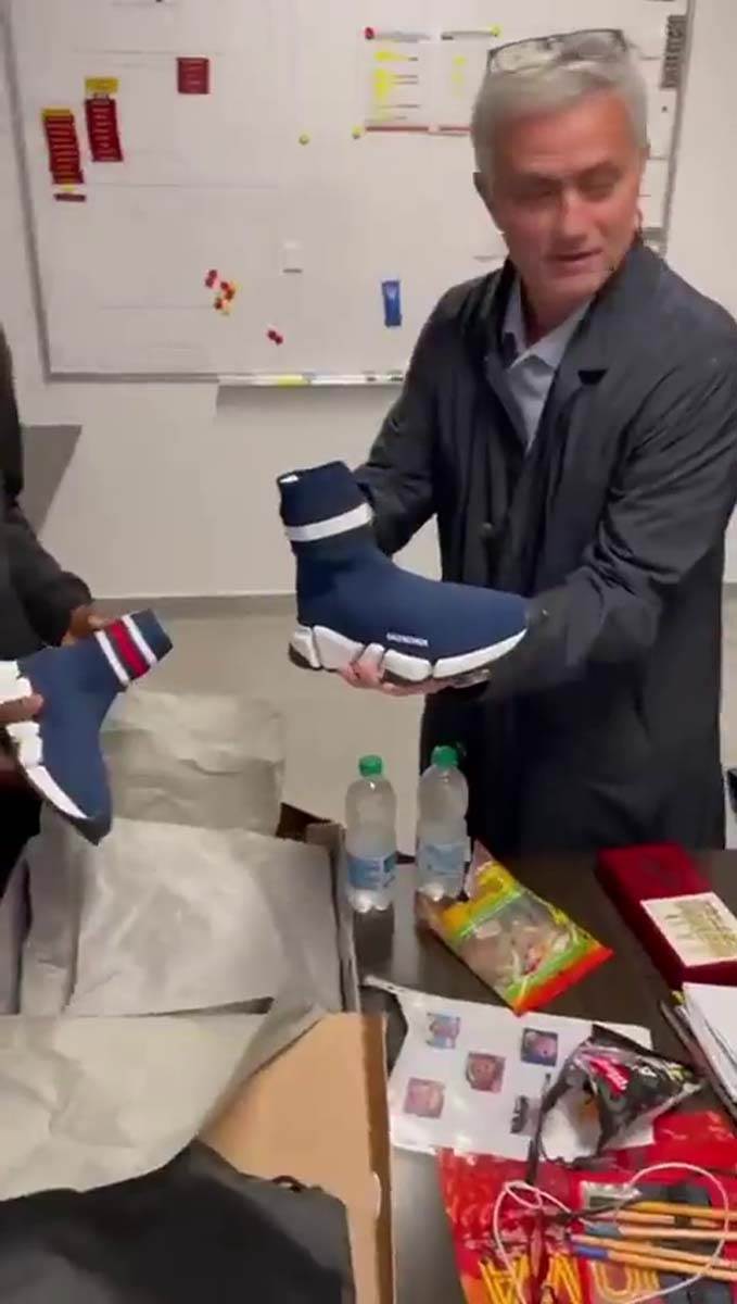 Felix Afena-Gyan, Murinjo, Patike (10).jpg