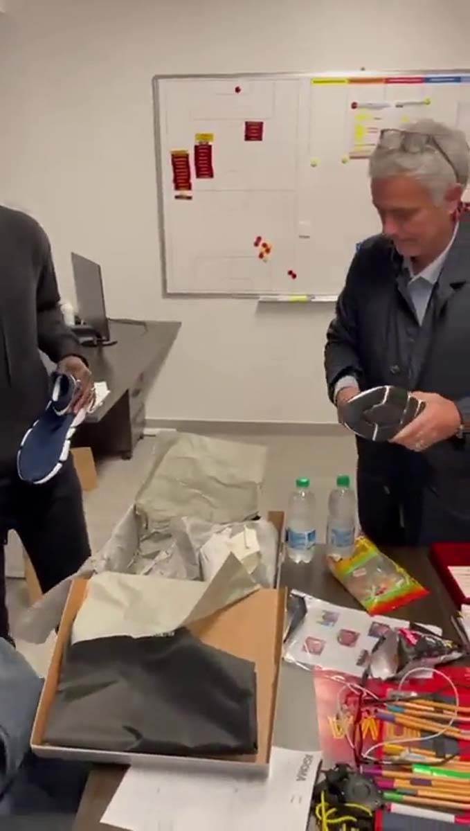 Felix Afena-Gyan, Murinjo, Patike (15).jpg