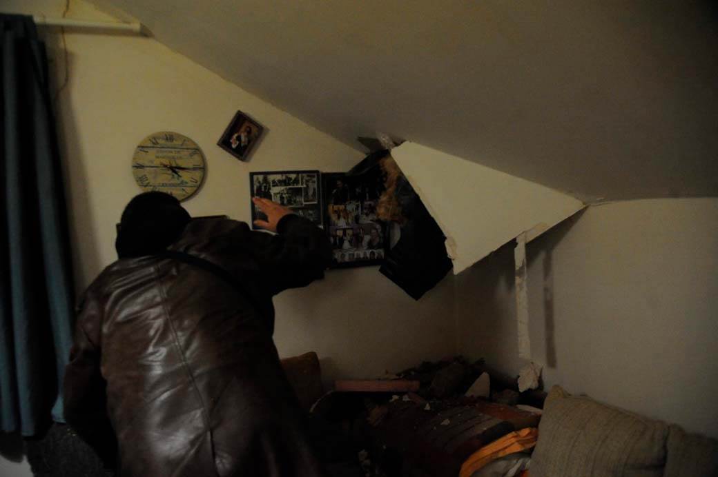 Geler pogodio kuću leštane eksplozija (3).jpg