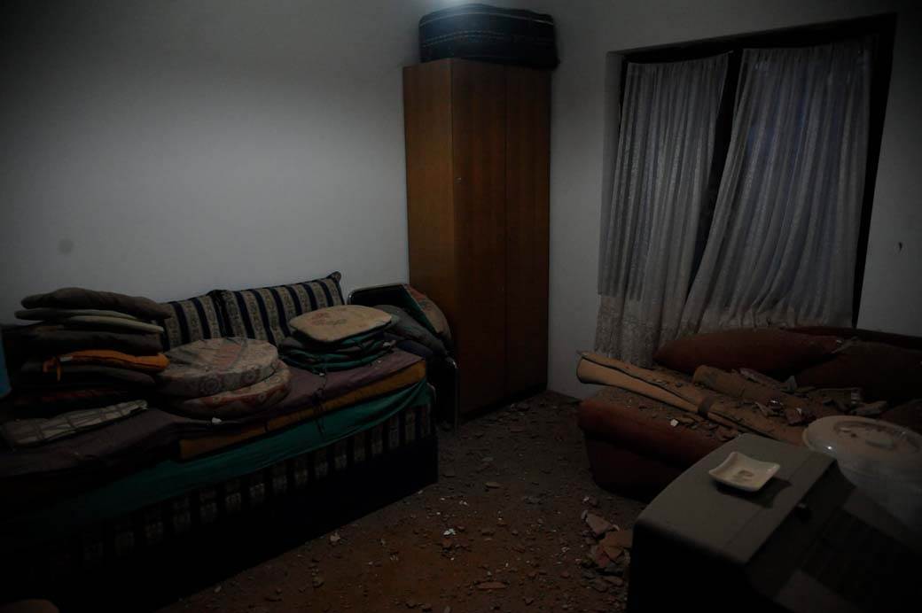 Geler pogodio kuću leštane eksplozija (13).jpg