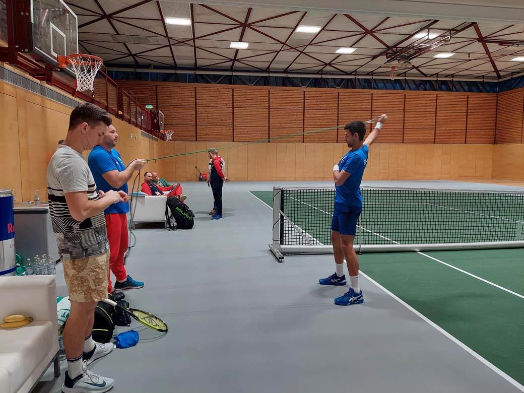 Novak Đoković trening (2).jpg