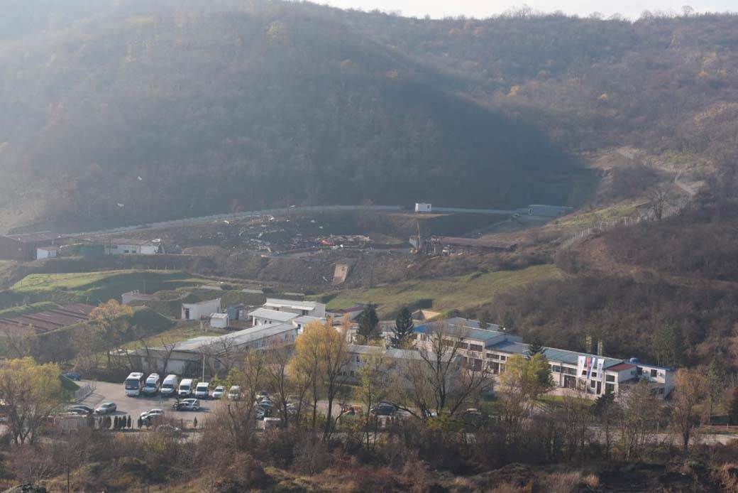 Krater eksplozija leštane (3).jpg