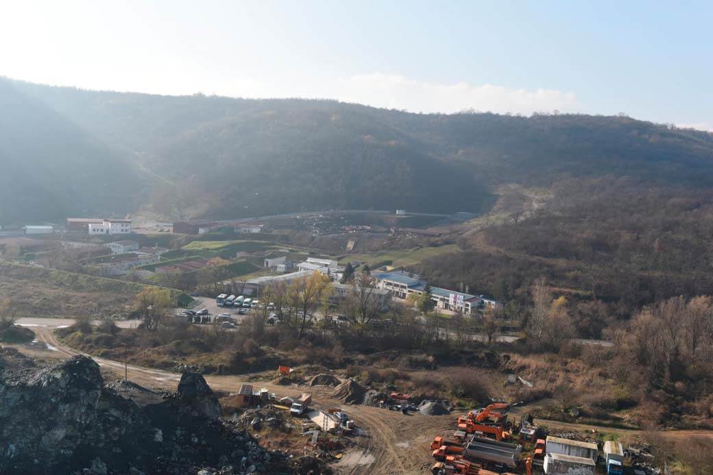 Krater eksplozija leštane (6).jpg