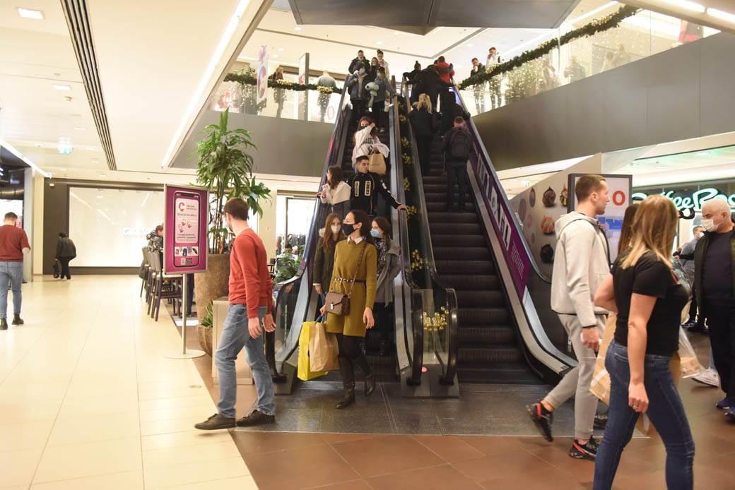 Crni petak Ušće6.03.44.jpg