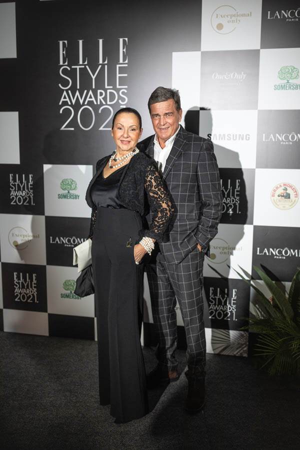 Dobitnica Ivanka Dvojaković sa pratnjom.jpg