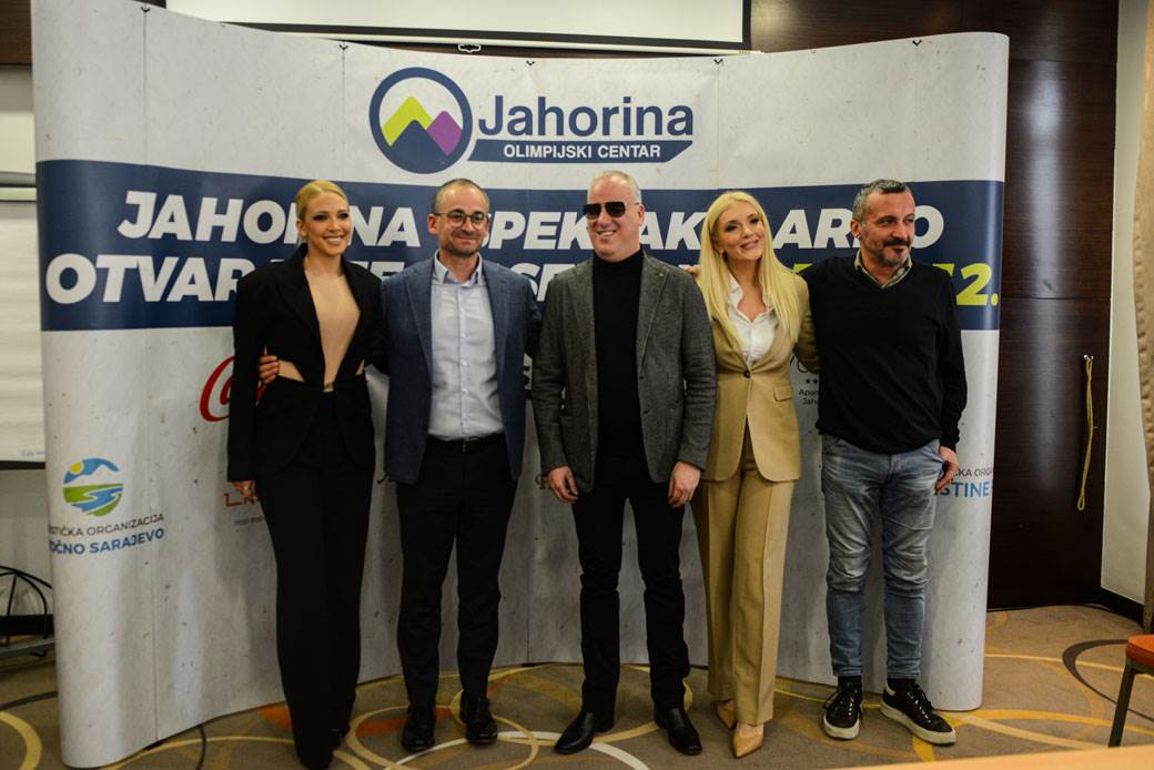 Direktor OC Jahorina sa izvođačima (1).jpg