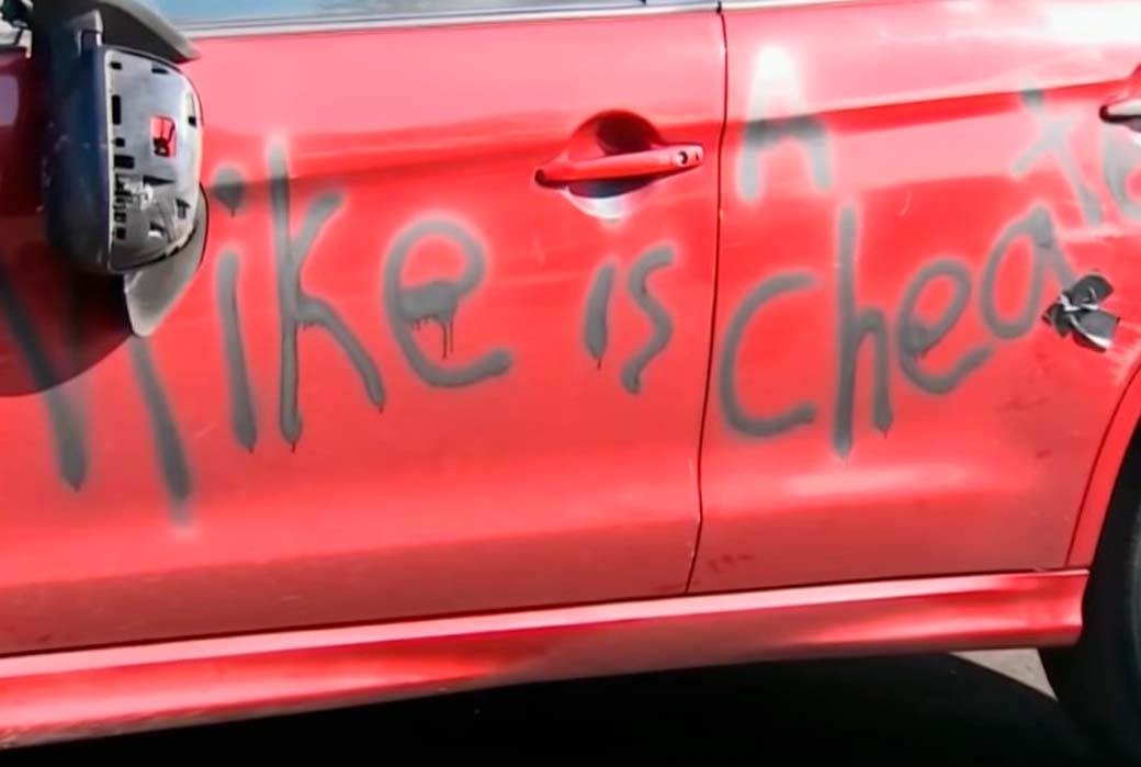 uništen auto vašington osveta.jpg