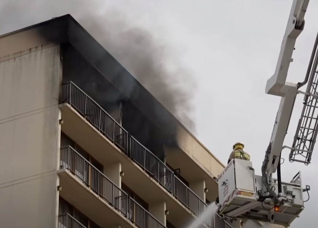 autralija zapaljen hotel 6.jpg