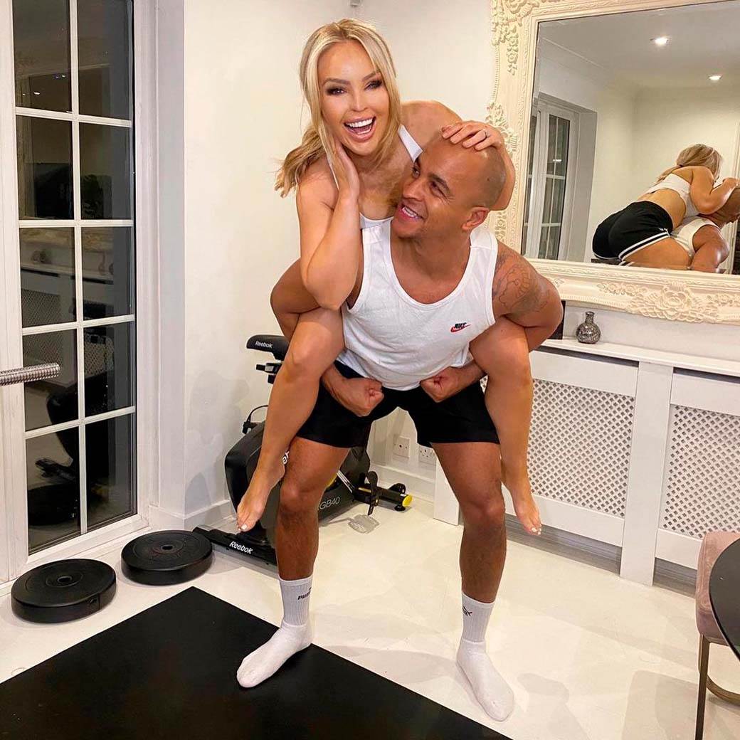 Žena žrtva napda kiselinom silovanje (5).jpg