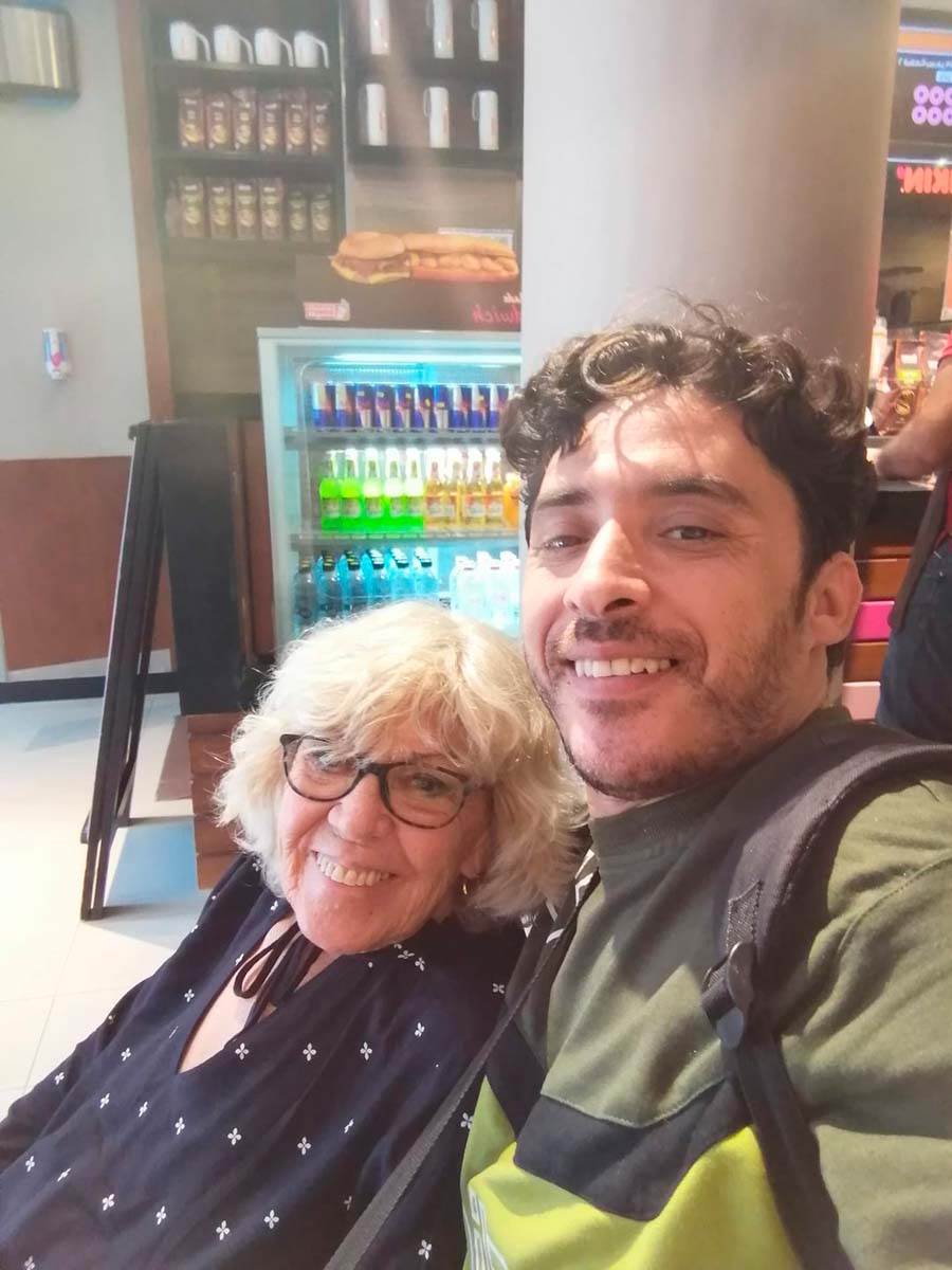 baba i mladić se udali 8.jpg