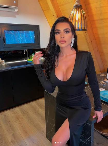 Helena Topalović u bikiniju