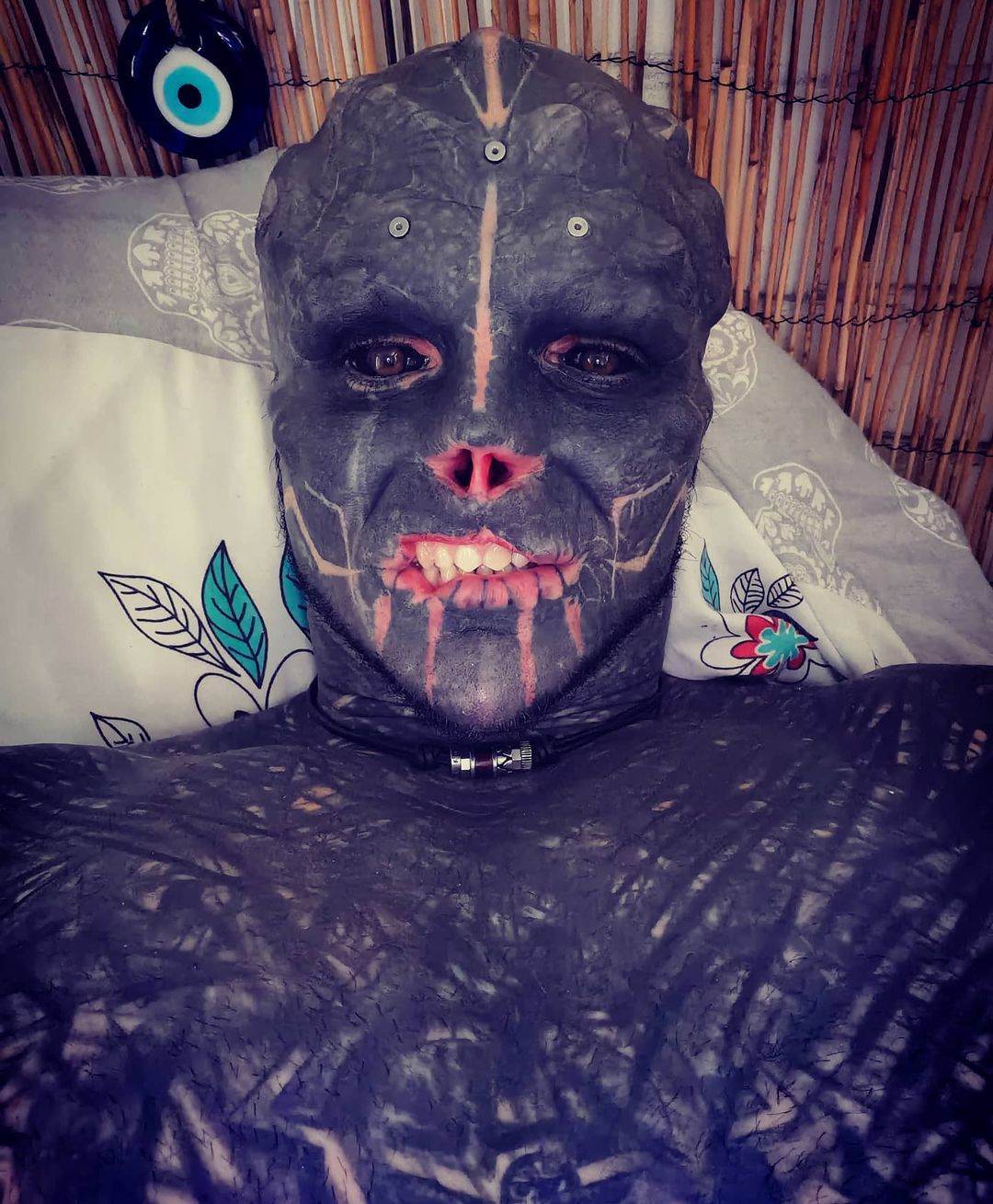 Black alien project (8).jpg