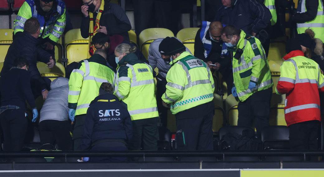 Prekid meča Votford Čelsi navijaču pozlilo