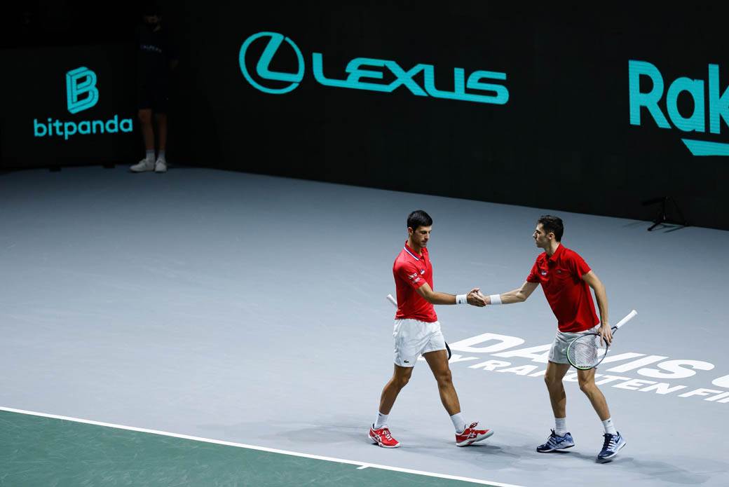Novak Đoković Nikola Ćaćić Dejvis kup Srbija 2.jpg