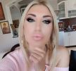 Jovana Tipšin na koncertu Dragane Mirković sa lošom nadogradnjom kose