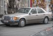 Mercedes-Benz W124 300D _ Foto Johannes Maximilian _ Wikimedia Commons _ CC-BY-SA 4.0.jpg