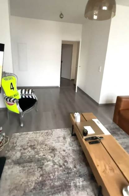 Kaja Ostojić pokazala stan u Francuskoj