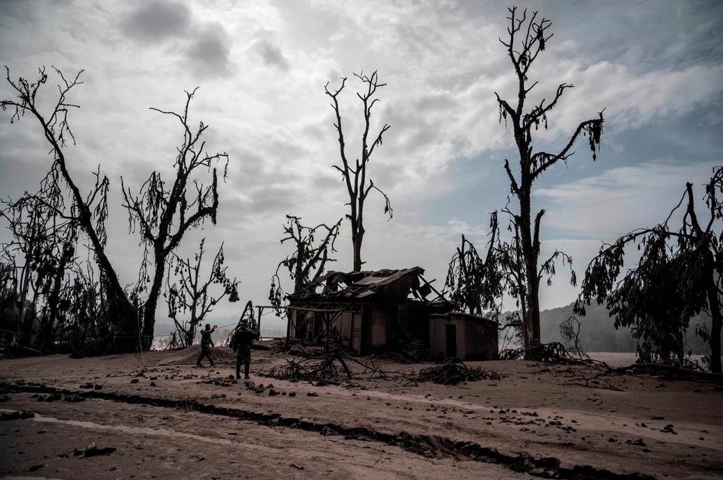 Indonezija vulkan erupcija (23).jpg