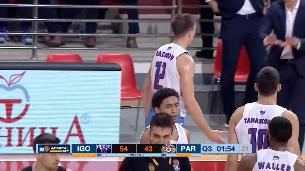 Radanov svađa sa trenerom (2).jpg