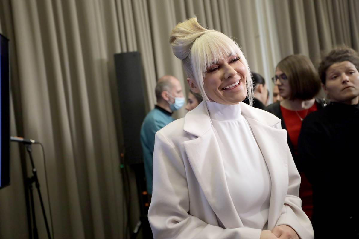 Nataša Bekvalac, Frizura (7).jpg