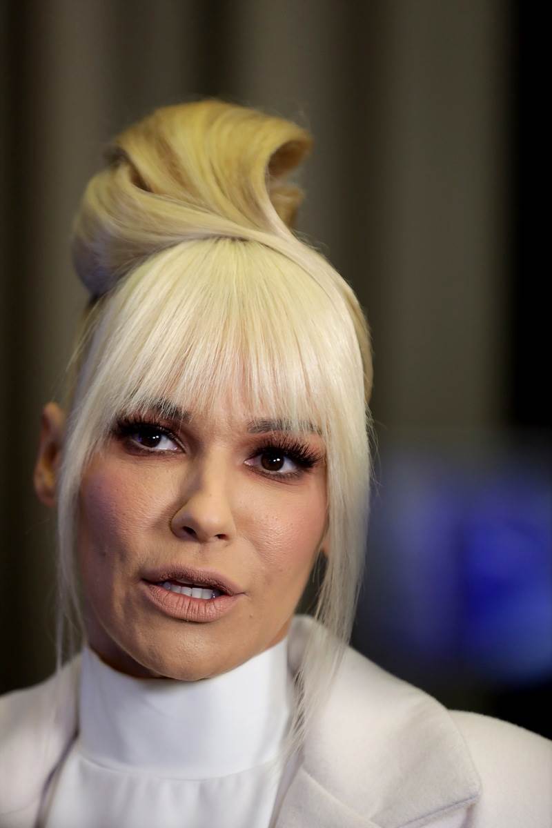 Nataša Bekvalac, Frizura (8).jpg