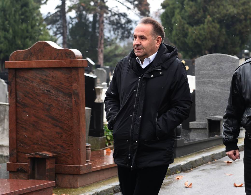 Sahrana Momčila Moce Vukotića  (2).jpg