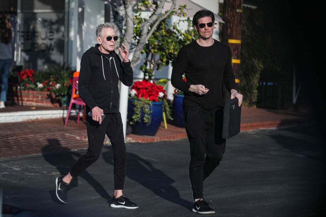 Kelvin klajn i mladi dečko (11).jpg