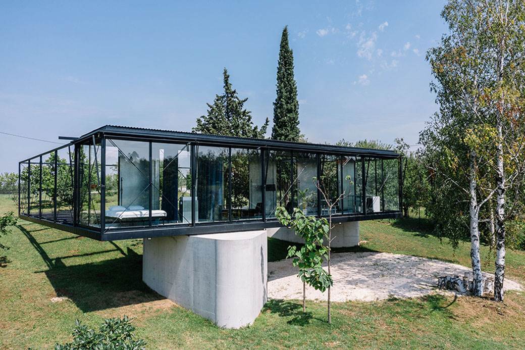 Kuća na Avali od stakla