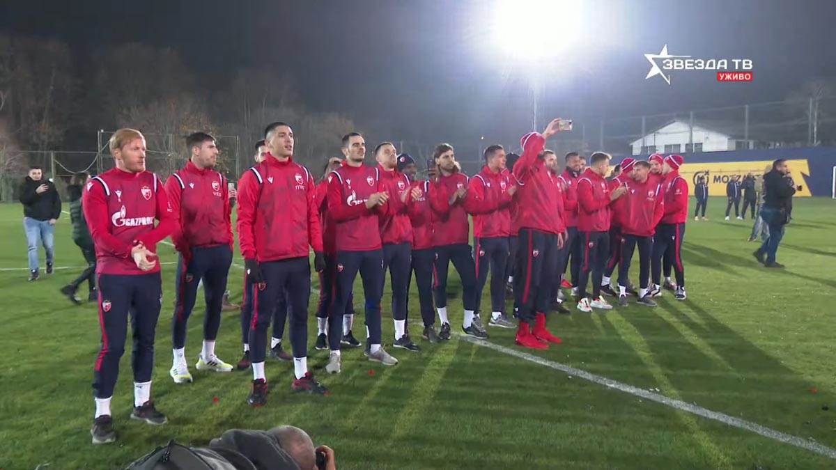 Doček Crvene Zvezde nakon pobede (7).jpg