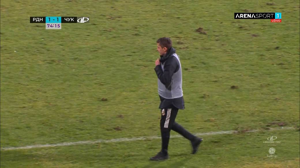 Saša Ilić crveni karton 5.29.03.jpg