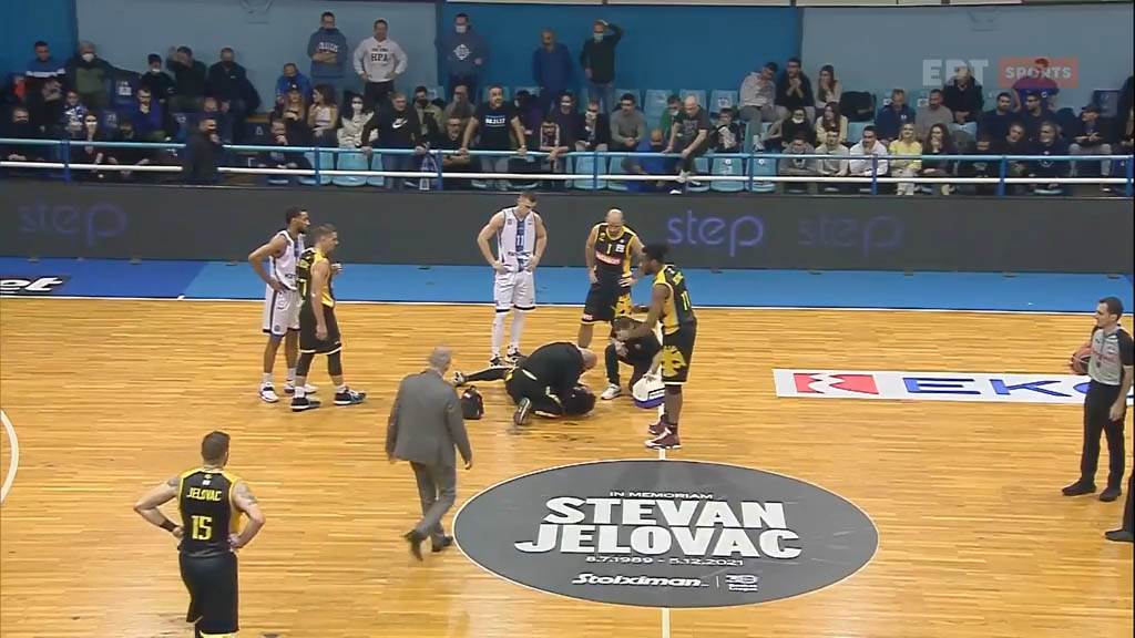 Brajan Angola unutrašnje krvarenje na utakmici