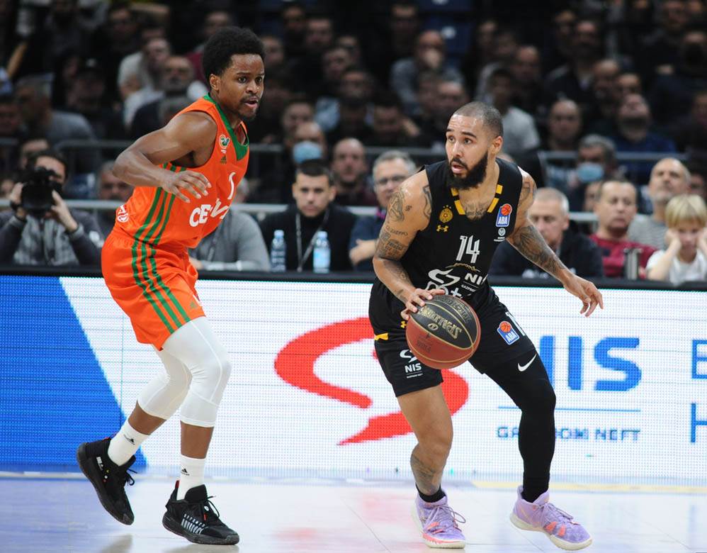 Partizan Cedevita Olimpijakos 5.jpg
