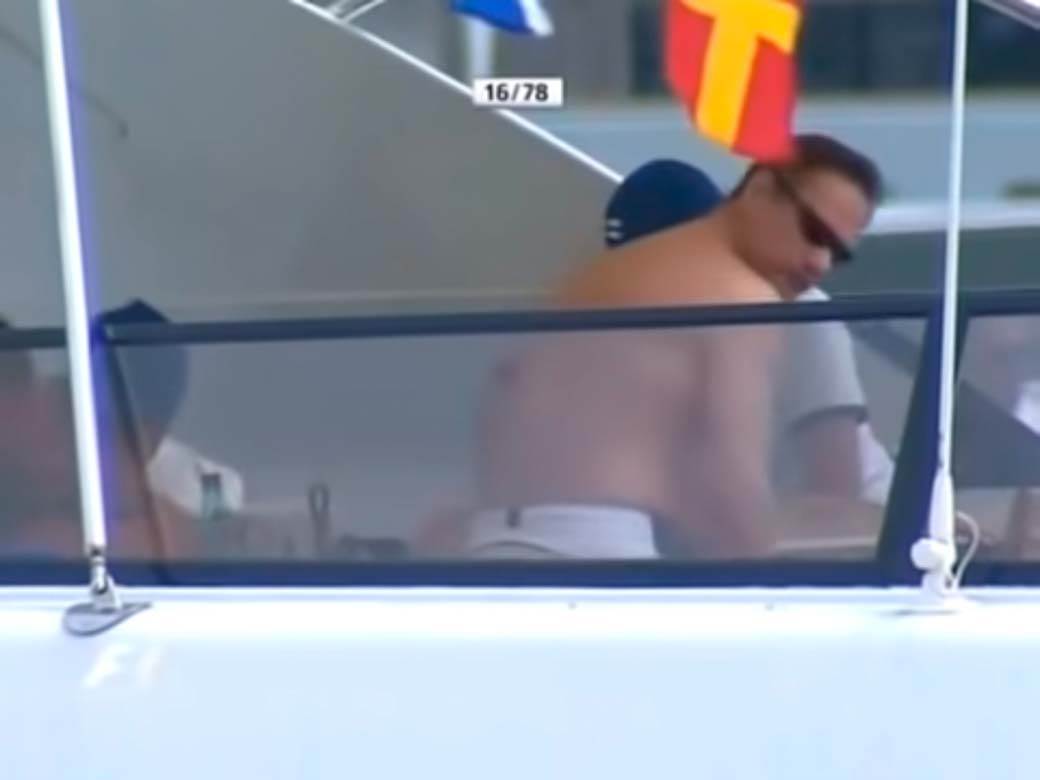 Kimi Raikonen ide posle sudara na jahtu (1).jpg