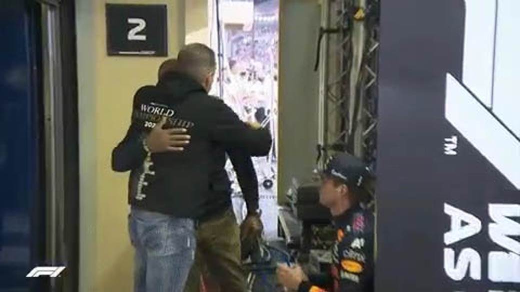 Maksu Ferstapenu oduzimaju titulu u Formuli 1