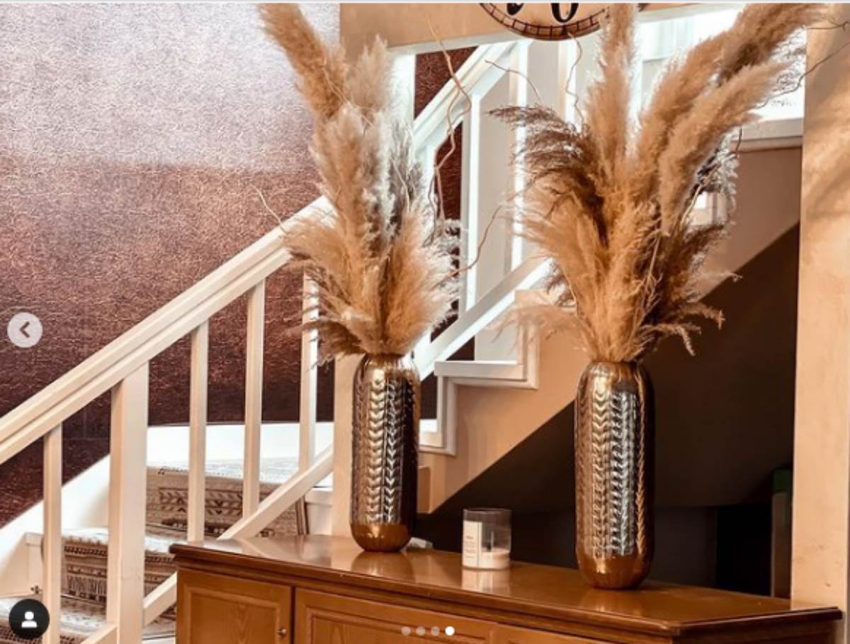 Seka Aleksić, dekoracija