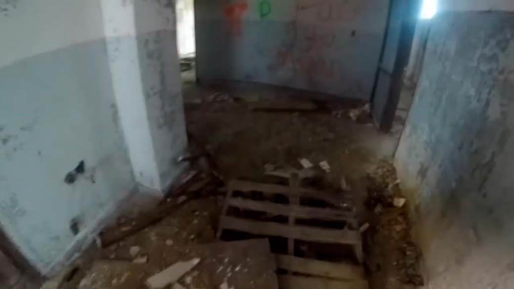 Napuštena Vojna Bolnica (4).jpg