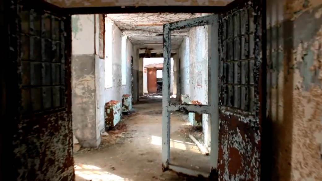 Napuštena Vojna Bolnica (8).jpg