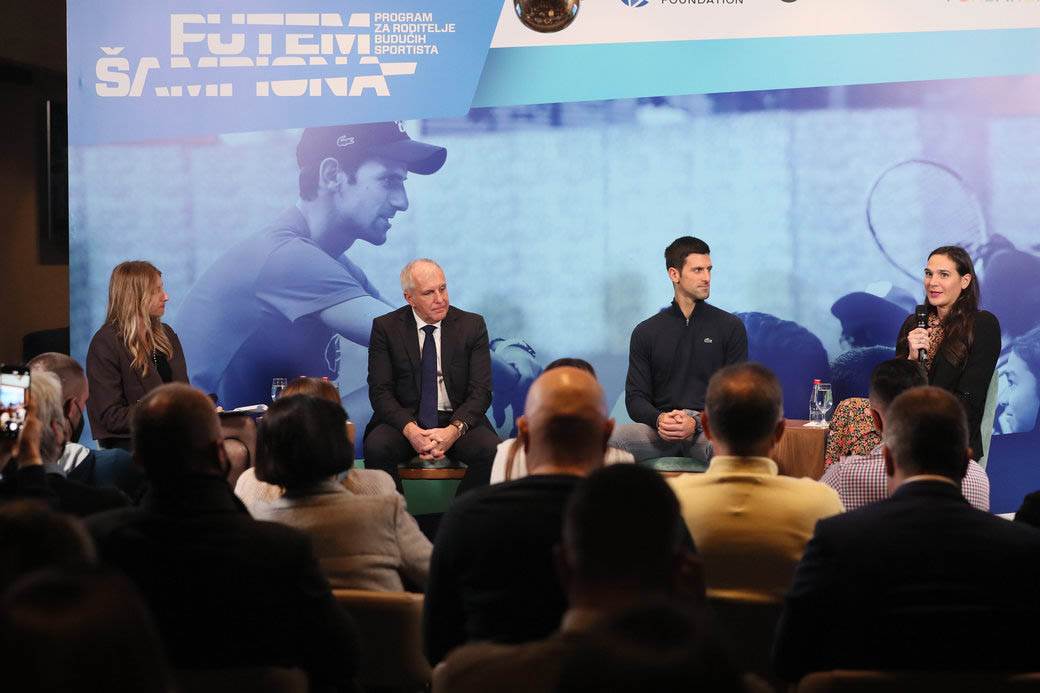 Pres konferencija diskusija Putem Sampiona Željko Obradović Novak Đoković 4.jpg