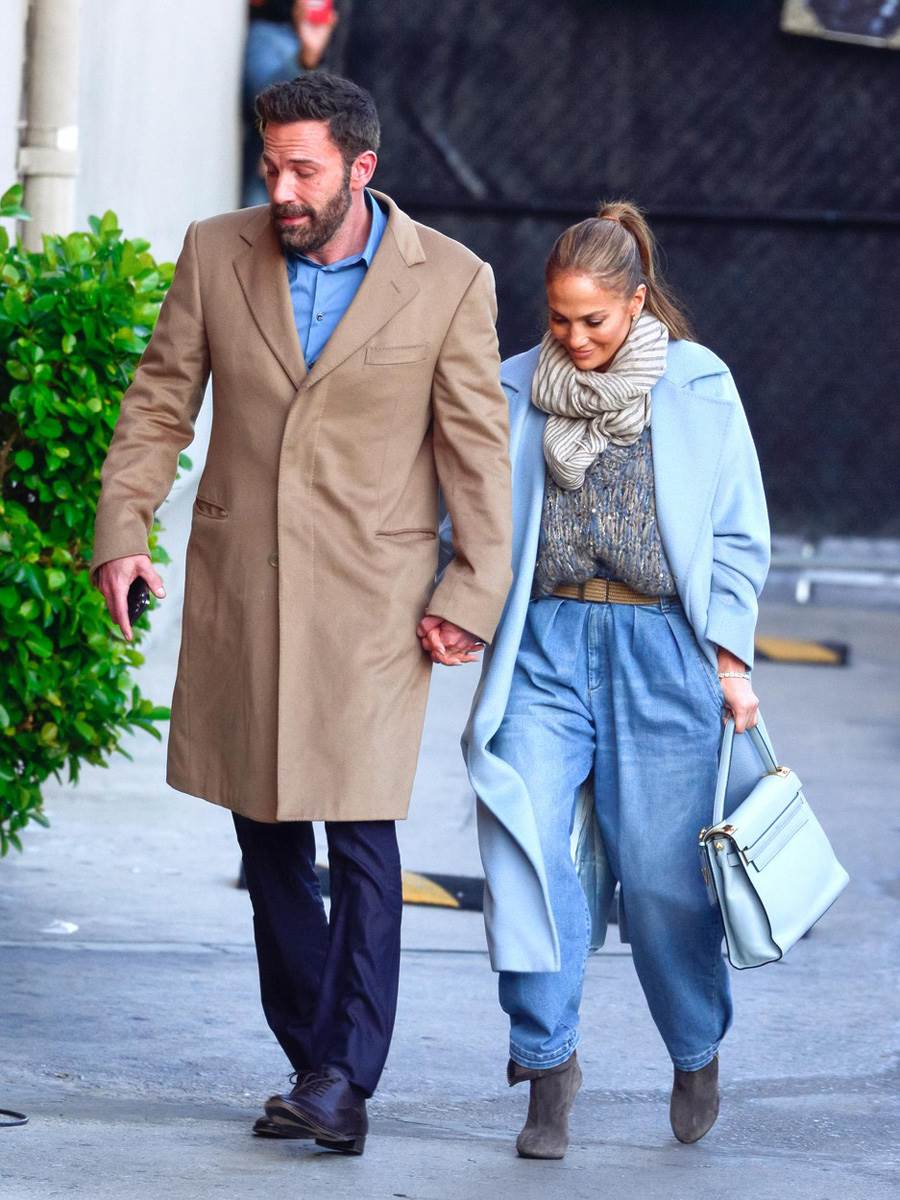 Jennifer Lopez (4).jpg