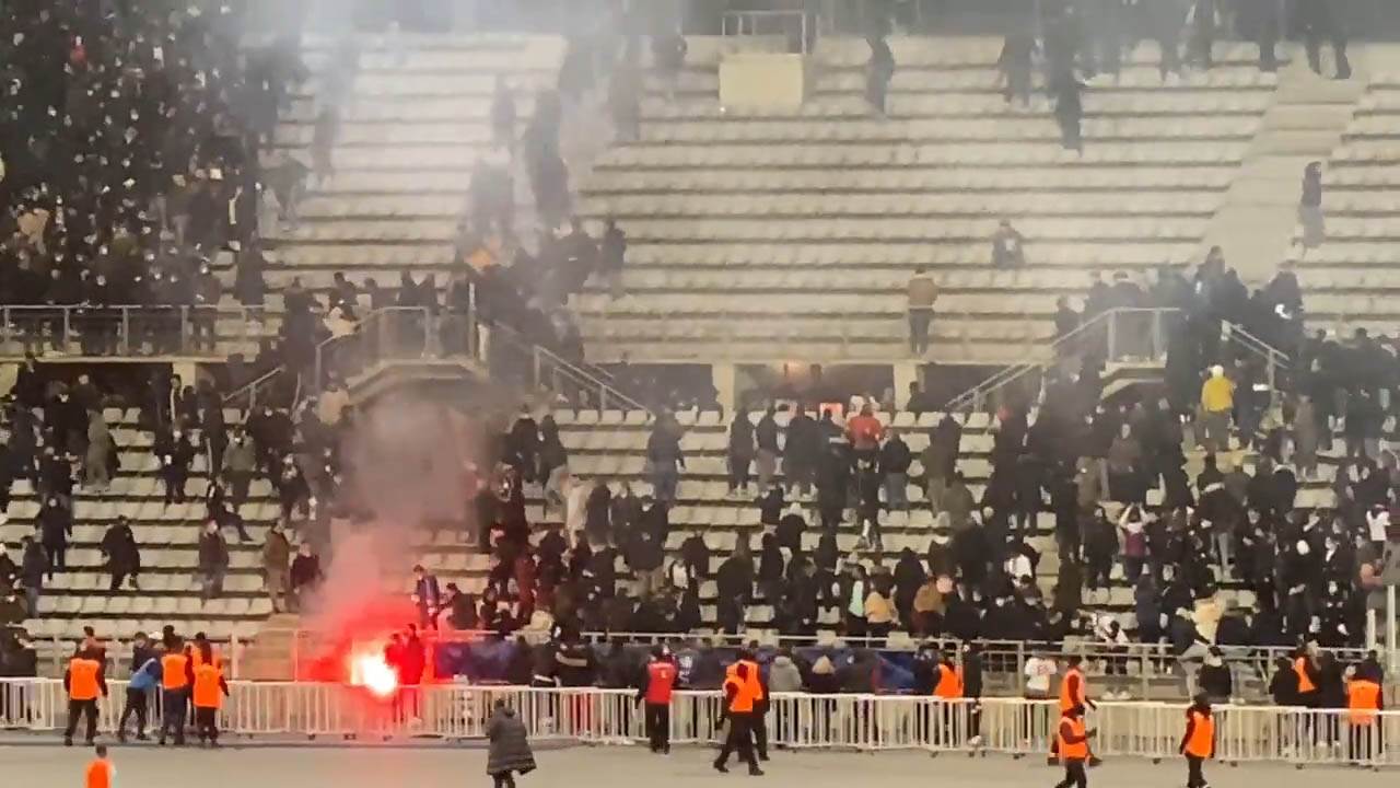 navijač baklja 5.jpg